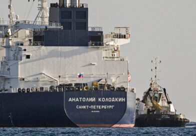 US extends Russian oil sanctions waiver as Iran war squeezes supply