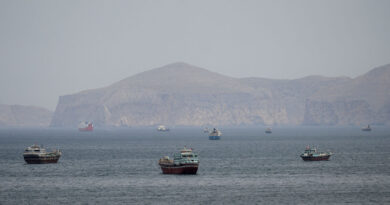 US military says it carries out retaliatory strikes against Iran