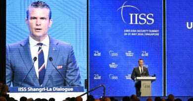 US warns capable of resuming war with Iran as deal remains elusive