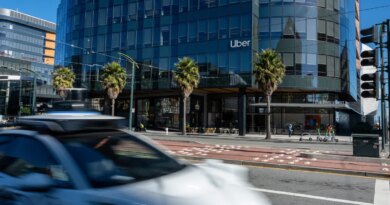 Uber wants to turn its millions of drivers into a sensor grid for self-driving companies | TechCrunch