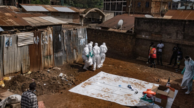 Uganda Closes Border With Congo as Ebola Fears Rise
