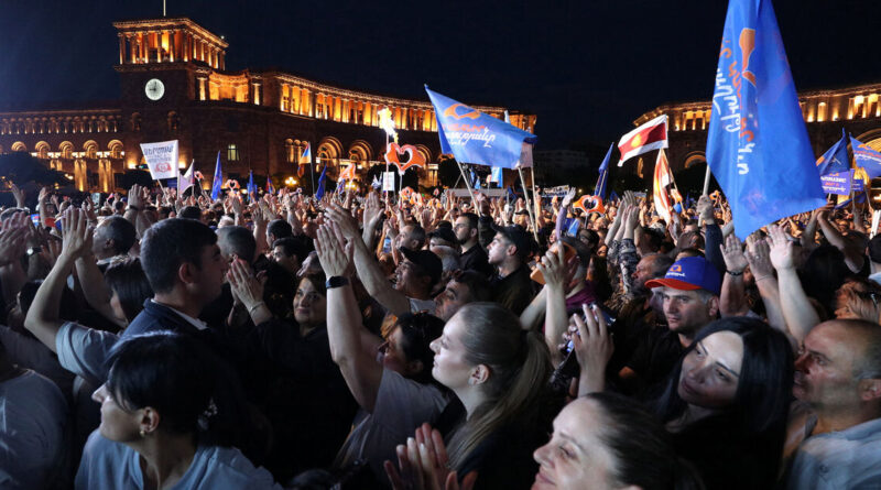 Armenians vote with peace efforts and Russia in focus