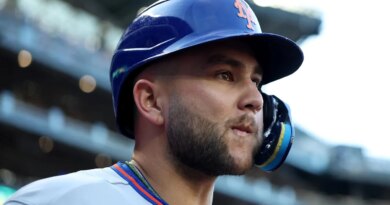 Blue Jays Send ‘Hate’ Message As Bo Bichette Returns