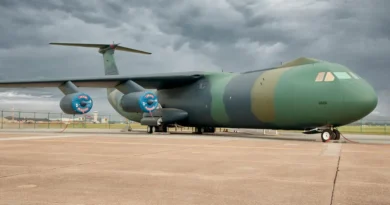 C-141 Starlifters transported troops and cargo for over 40 years before C-17s made them obsolete. Take a look inside.