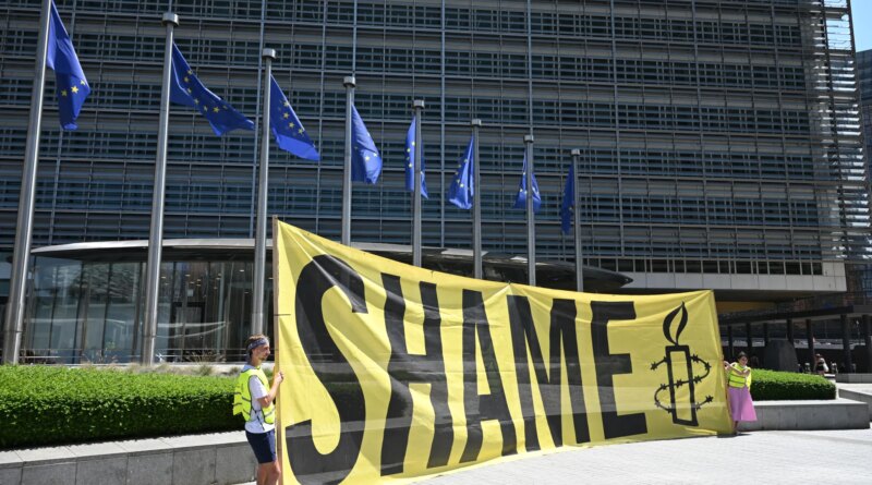 EU hosts Taliban officials for the first time in talks on deportations