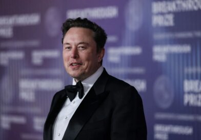 South African businessman Elon Musk arrives at the Tenth Breakthrough Prize Ceremony at the Academy Museum of Motion Pictures in Los Angeles, California, on April 13, 2024. (Photo by ETIENNE LAURENT/AFP via Getty Images)