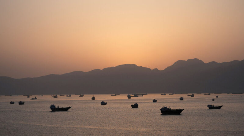 Evacuation plan through Hormuz for stranded ships in Gulf underway, UN agency say