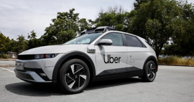 Exclusive: Uber to deploy 500 data-collection vehicles this year