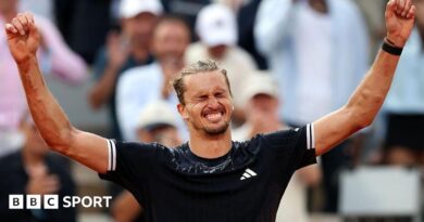Alexander Zverev of Germany celebrates victory over Flavio Cobolli of Italy