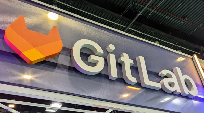 GitLab booth logo