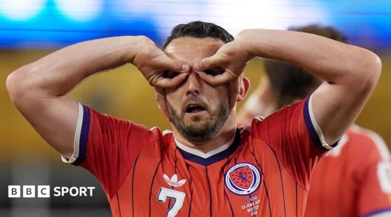 Steve Clarke and Andy Robertson