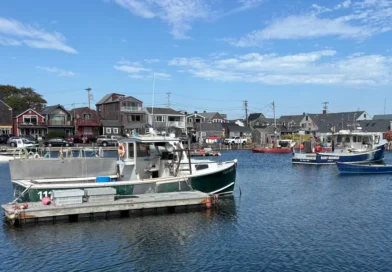 I skip the crowds of Martha's Vineyard to visit a smaller seaside town near Boston. It's less expensive and just as beautiful.