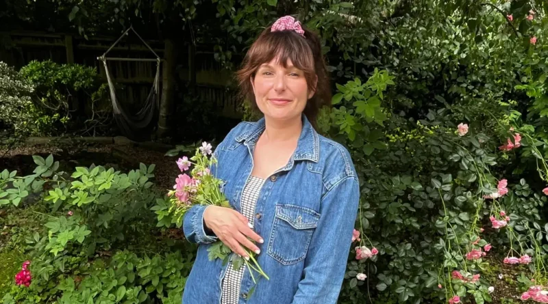 I tried to be a '90s butter mom.' I'm now a more present parent, but it also reminded me that social media is idealized.