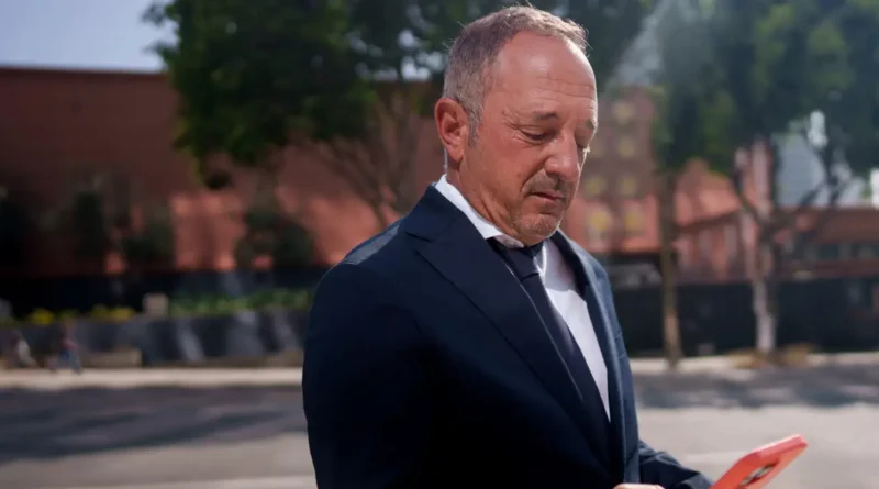 Investors see a warning in Andrew Left's conviction