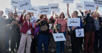 Israeli, Palestinian civil society groups meet in France as two-state hopes dim