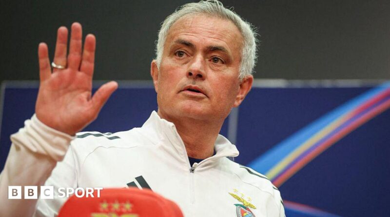 Jose Mourinho waves