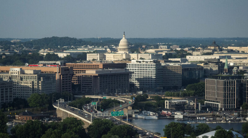 Lawmakers in the dark on Iran deal as Trump says he will send it to Congress
