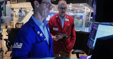 Markets have worst day since October as tech stocks lead the way down, traders lose hope of rate cut | Fortune