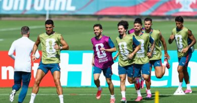 Soccer Football - FIFA World Cup 2026 - Portugal Training - Gardens North County District Park, Palm Beach Gardens, Florida, US - June 22, 2026 Portugal's Cristiano Ronaldo, Ruben Neves, Vitinha, Joao Cancelo, Diogo Dalot and Bernardo Silva during training REUTERS/Marco Bello