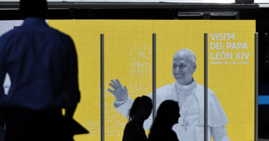 Pope Leo, After Taking on Trump and A.I., Prepares for New Duels in Spain