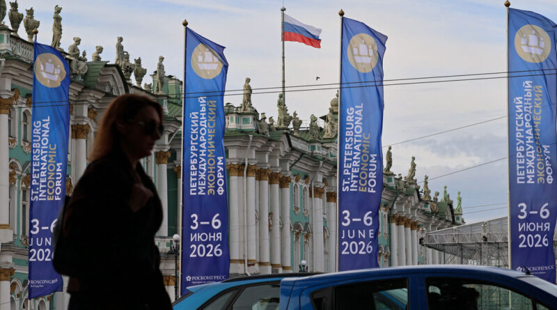 Putin's 'Davos' haunted by war and stagnation despite the swank of influencers