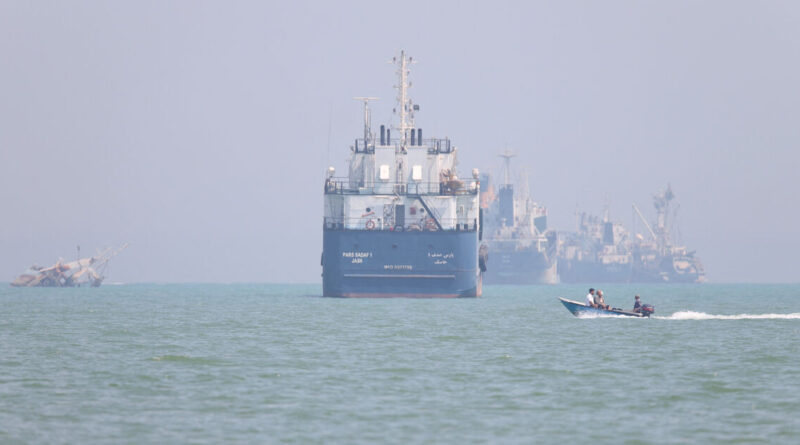 Shippers remain cautious on Hormuz strait transit after US and Iran agree deal