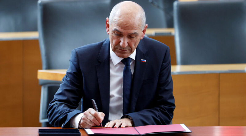 Slovenia lifts ban on arms trade with Israel