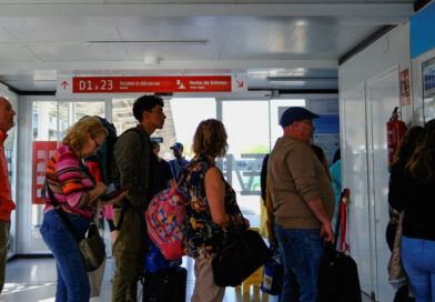 Spanish NGOs push undocumented migrants to apply for regularisation as deadline looms