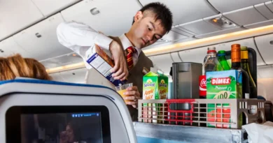 Stop getting drunk on your flight or risk landing on the UK's rowdy passenger database