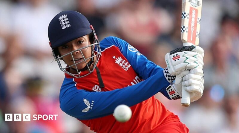 Smriti Mandhana plays into the leg side