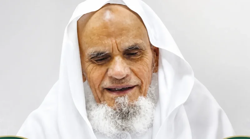 Teacher of Masjid al-Haram, Sheikh Abdullah bin Suleiman Al-Amr Dies After 50 Years of Service