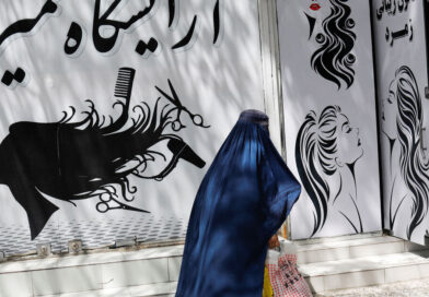 UN urges Afghan Taliban to end arrests of women over dress rules