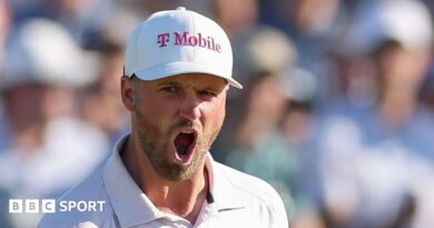 Wyndham Clark celebrates his second birdie of the round