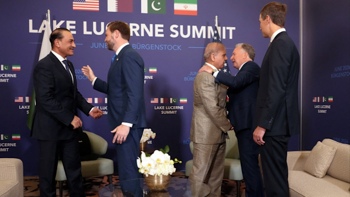 US and Iran hold crunch talks in Switzerland