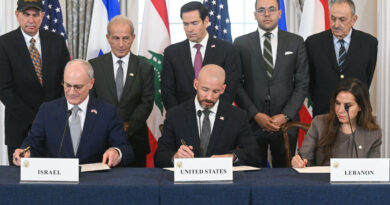 US brokers deal for limited Israeli withdrawal in south Lebanon