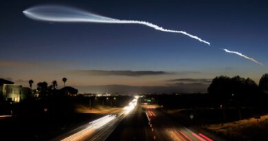 SpaceX Launches Starlink Satellites