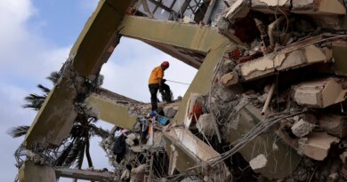 Venezuela earthquakes death toll surpasses 1,700 as rescue hopes fade