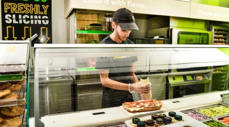 You can now get a Subway sandwich with your Walmart delivery. More restaurants could follow.