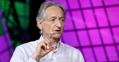'Godfather of AI' Geoffrey Hinton says the war in Ukraine changed his view of military AI