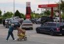 Cars queue for fuel at a gas station after the authorities restricted fuel sales amid a supply shortage following Ukrainian attacks on logistics routes in the course of Russia-Ukraine conflict, in the Black Sea resort city of Yevpatoriya, Crimea, June 3, 2026. REUTERS/Alexey Pavlishak