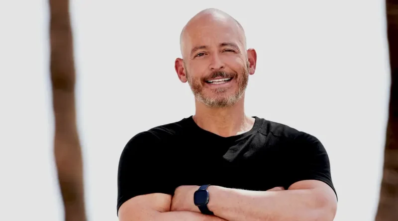 A 51-year-old personal trainer shares his 20-minute workout to build an maintain muscle