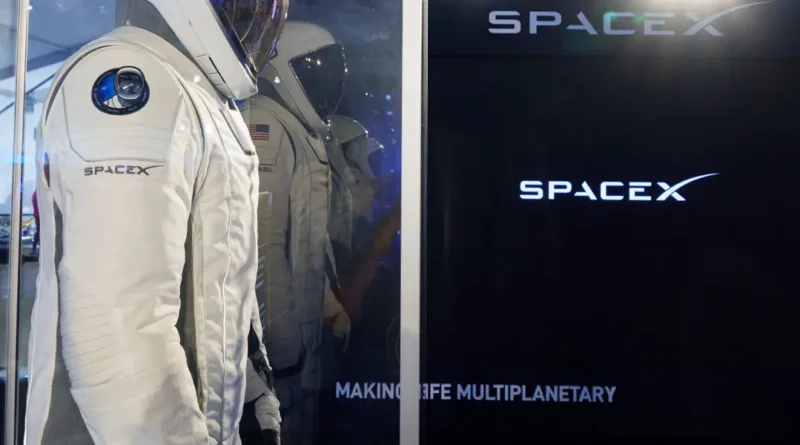 A physicist explains the overlooked problem that could doom Elon Musk's dreams of life on Mars