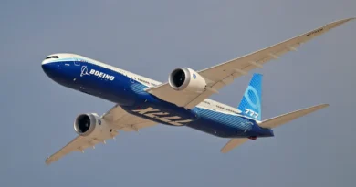 Airlines are still willing to bet on Boeing, and the biggest aviation show of the year proves it
