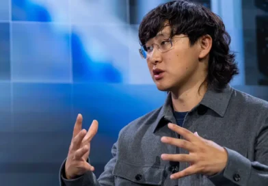 Alexandr Wang: Startups are now in a 'Goliath versus Goliath' fight