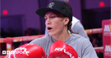 Boxer Hannah Rapp warming up in the ring before a fight