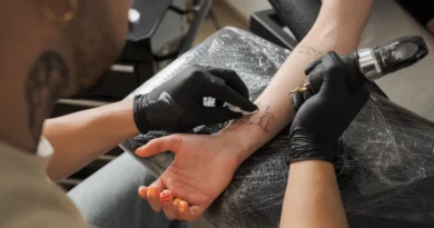 An AI startup's tattoo-for-an-interview stunt set off a Silicon Valley backlash. Now the founder is apologizing.