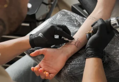 An AI startup's tattoo-for-an-interview stunt set off a Silicon Valley backlash. Now the founder is apologizing.