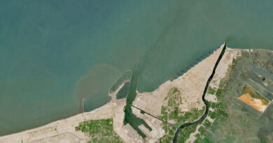 Analysis-Drone strike in Egypt sparks security concerns about Suez oil exports