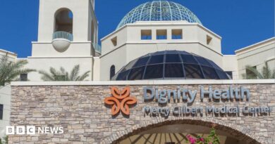 An exterior view of Mercy Gilbert Medical Center in Gilbert, Arizona