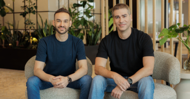 Oak cofounders Tal Marom (left) and Shai Morag